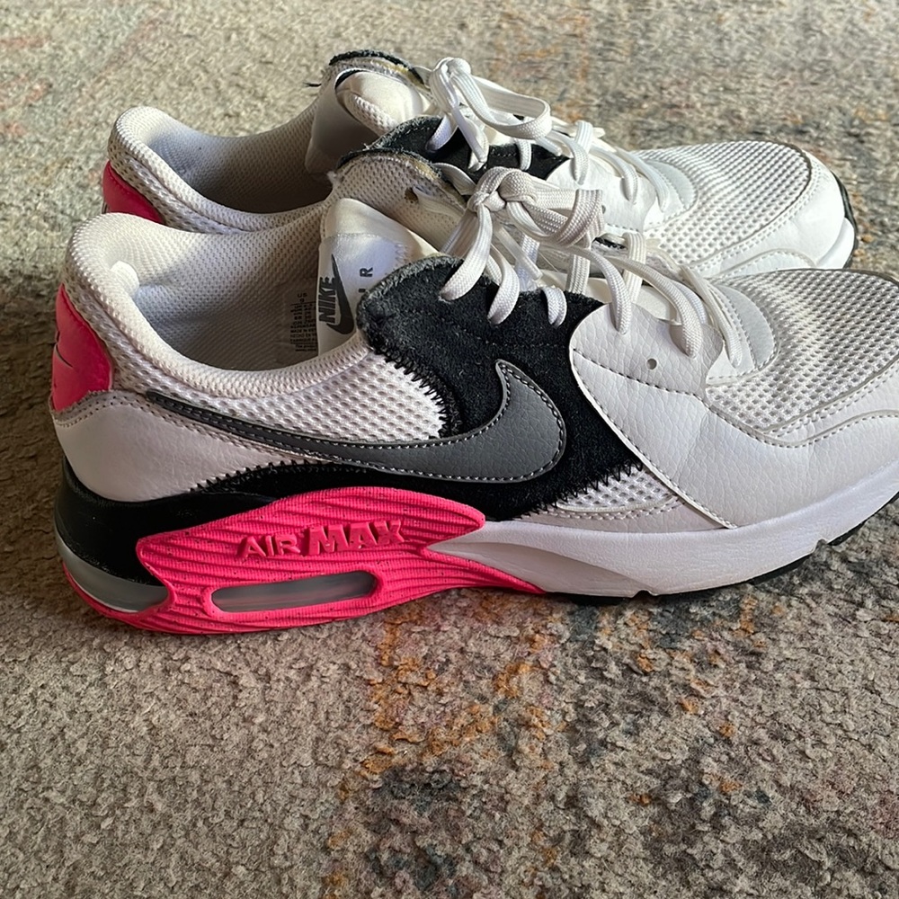 Pink Nike air maxes